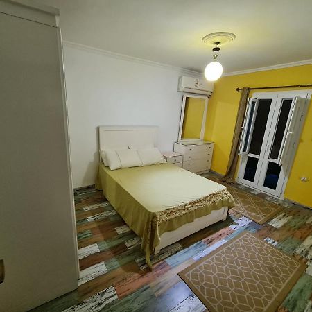 Sunny Modern Apartment With Good Internet, Near From City Center Of Alexandria Exteriör bild